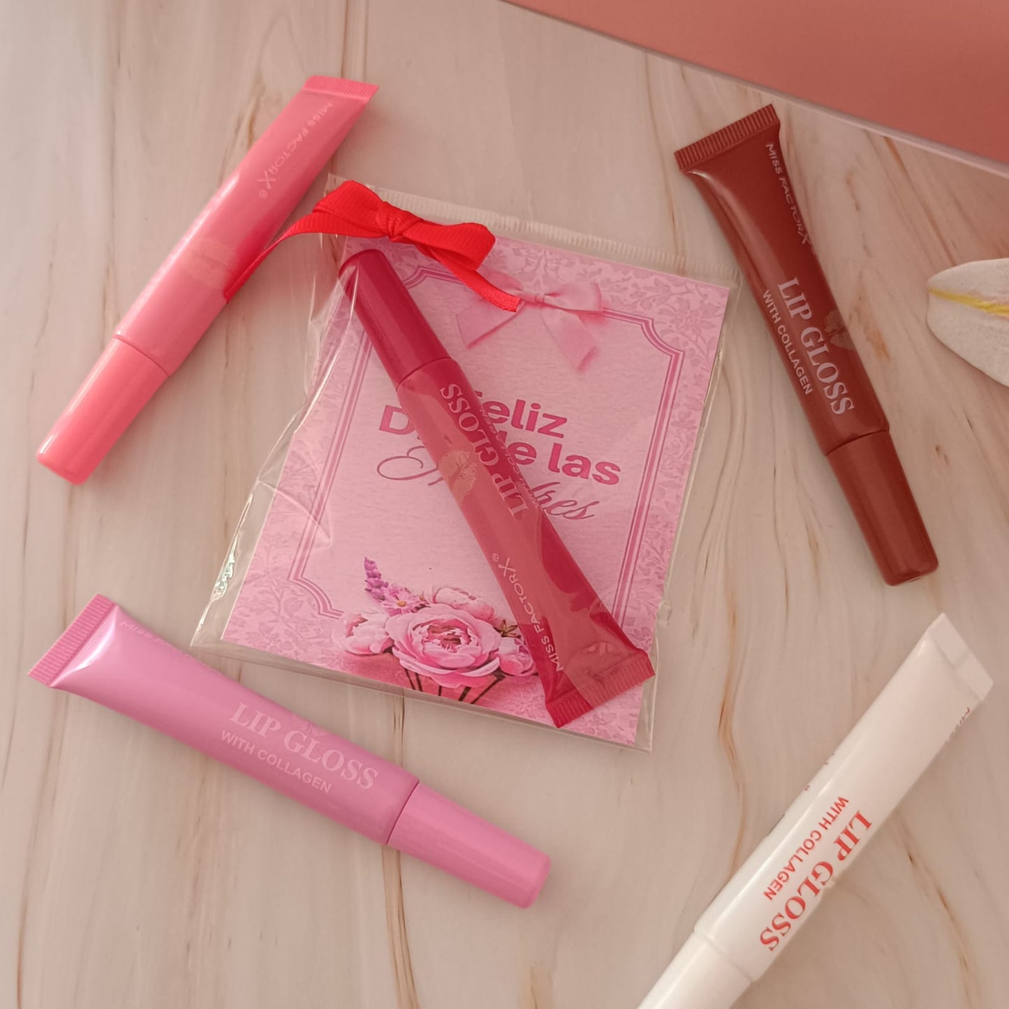 Lip Gloss y Tarjeta Personalizada