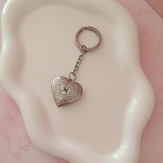 Llavero Relicario Bordado